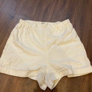 Urban outfitters white summer stretchy shorts